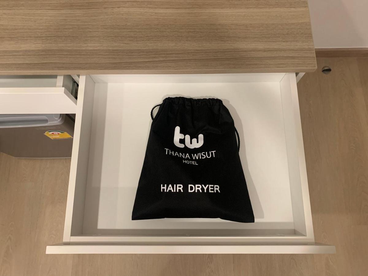 Thana Wisut Hotel بانكوك المظهر الخارجي الصورة